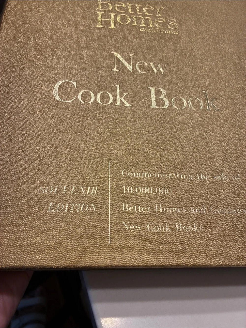 Vintage Souvenir Edition of Better Homes and Gardens 1965 New Cook Book